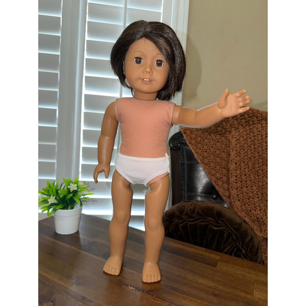 American Girl Truly Me Doll Medium Skin Brown Eyes Short Dark Brown Bob 18in